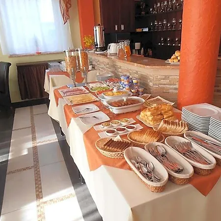فندق مبيت وإفطار Ramzes