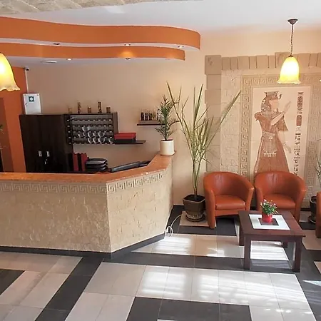فندق مبيت وإفطار Ramzes