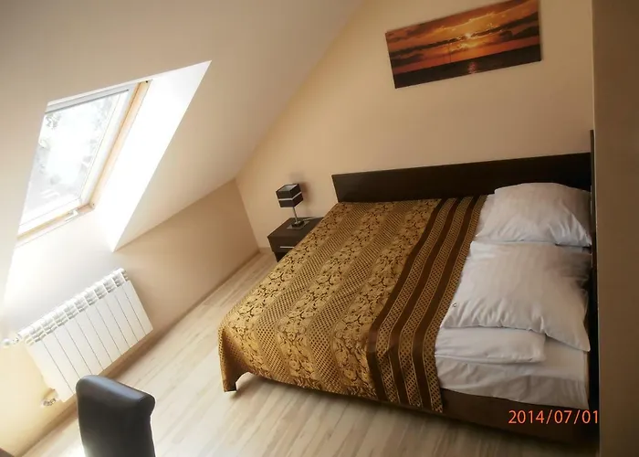 Ramzes Bed & Breakfast 4*