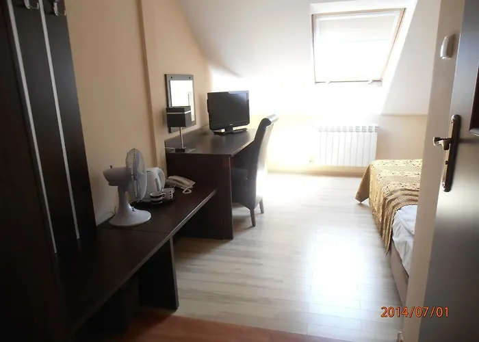 Ramzes Frühstückspension 4*